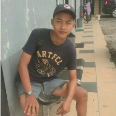 Sangek tinggal telpon!! (RICKYSYAHPUTRA X ROY FADILLAH )