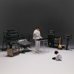 MAYDAY (feat. Capo Plaza)