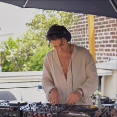 Deep House / Minimal with a French Twist live at Beignet Day