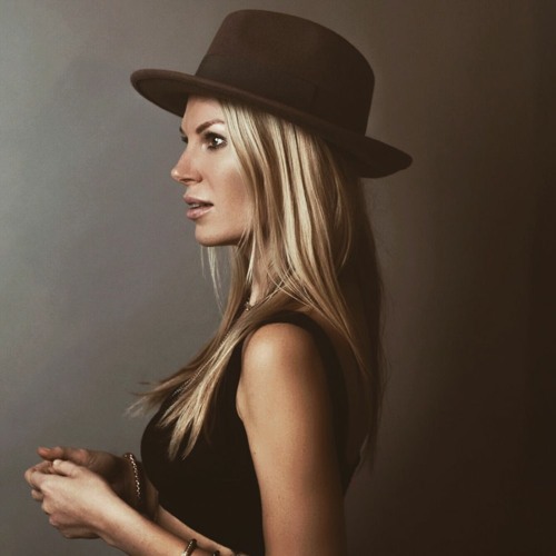 Malin Linnéa at Scorpios Mykonos, August 2020