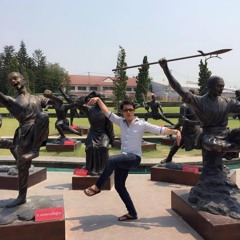 Eiffel 65 - Blue (Da Ba Dee) (Bobby Chavez Electro House remix) - YouTube (720p).m4a