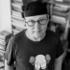 Aš tik guliu ant žolės / Just lying on the grass