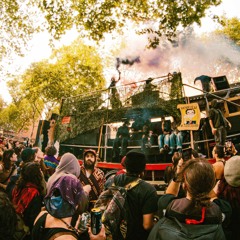 Set Tekno Parade Revendicative