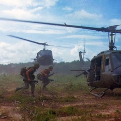 Vietnam als Spiegel: Krieg ist niemals die Lösung - von Andreas Engl