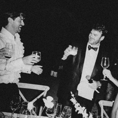 The Chainsmokers - Closer (MOONLGHT Remix)