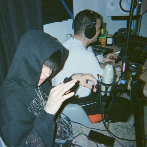 4AM 1 BLUNT prod. Puku