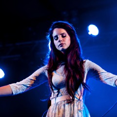 Lana Del Rey - Heart Shaped Box