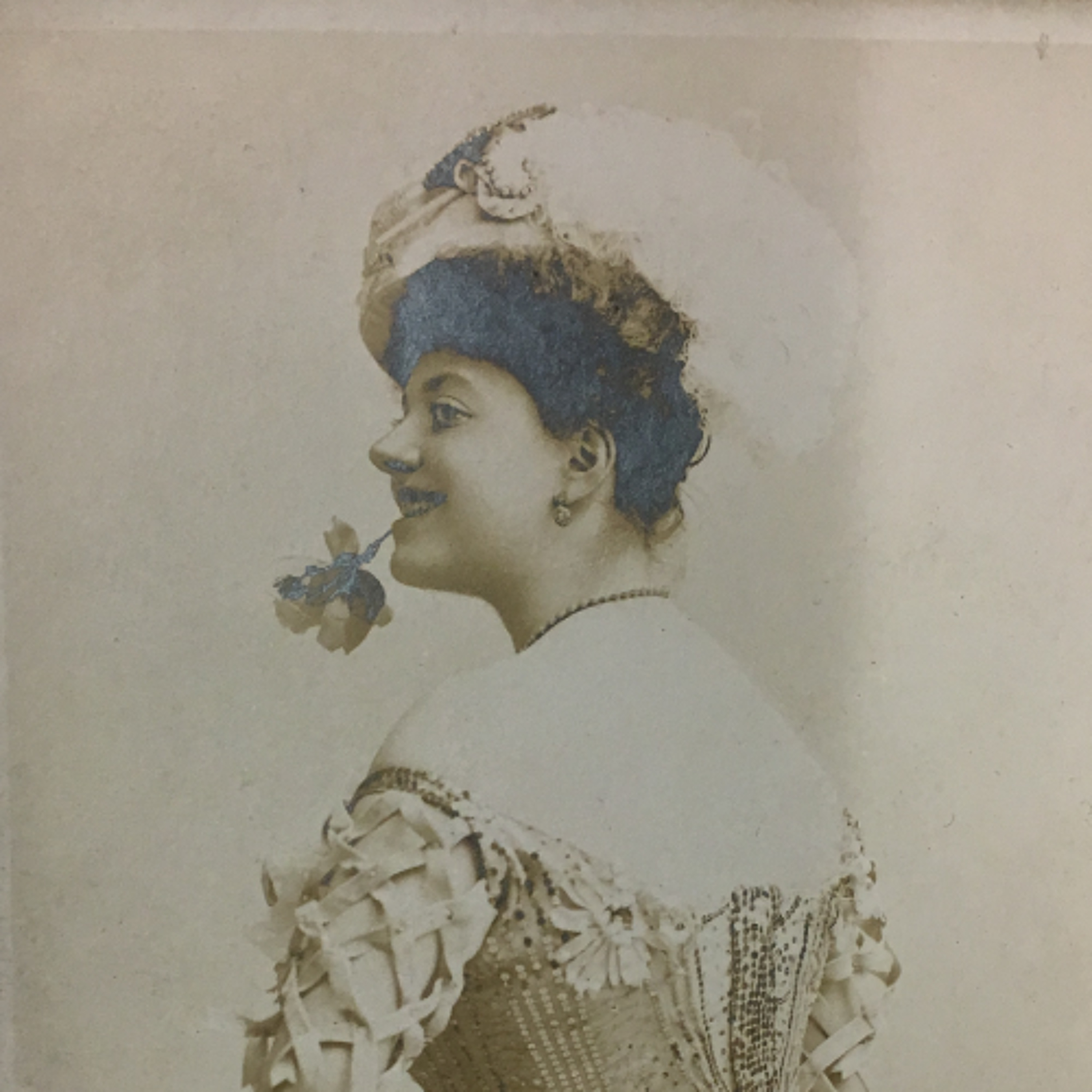 A British Burlesque Artist in Belle Époque Cairo episode artwork