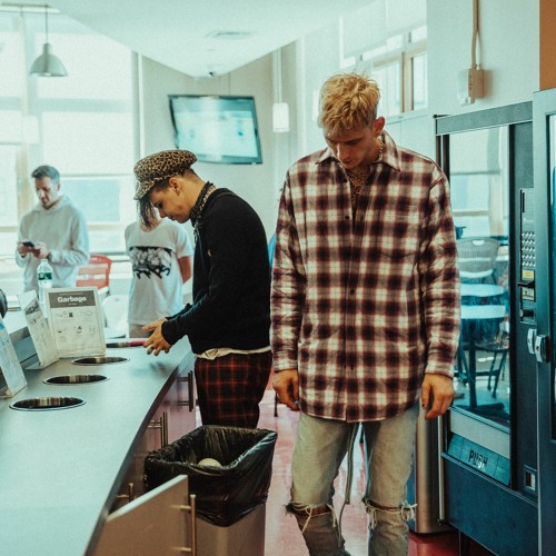Machine Gun Kelly & Yungblud - Champagne Supernova (Oasis Cover)