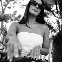 Sara Collado - Wine Bar warm up
