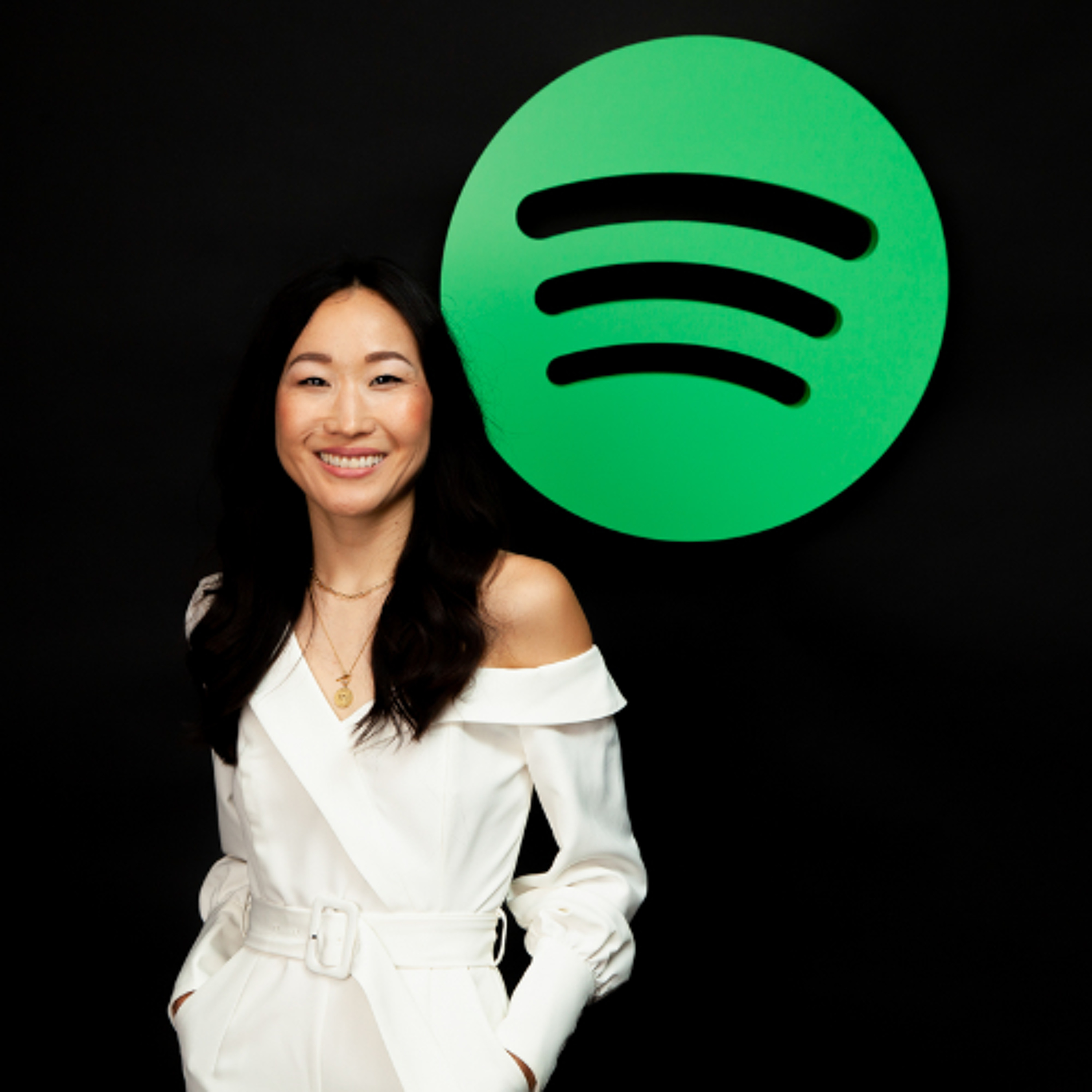 Spotify-ийн Төв Европын Подкаст хариуцсан захирал К.Ж.Саруул | Би хэрхэн ажилладаг вэ? | Unread Radio 002 episode artwork