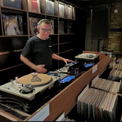 Selections Label Invites