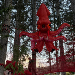 SPOOKY B2B CELESTE + SULLY