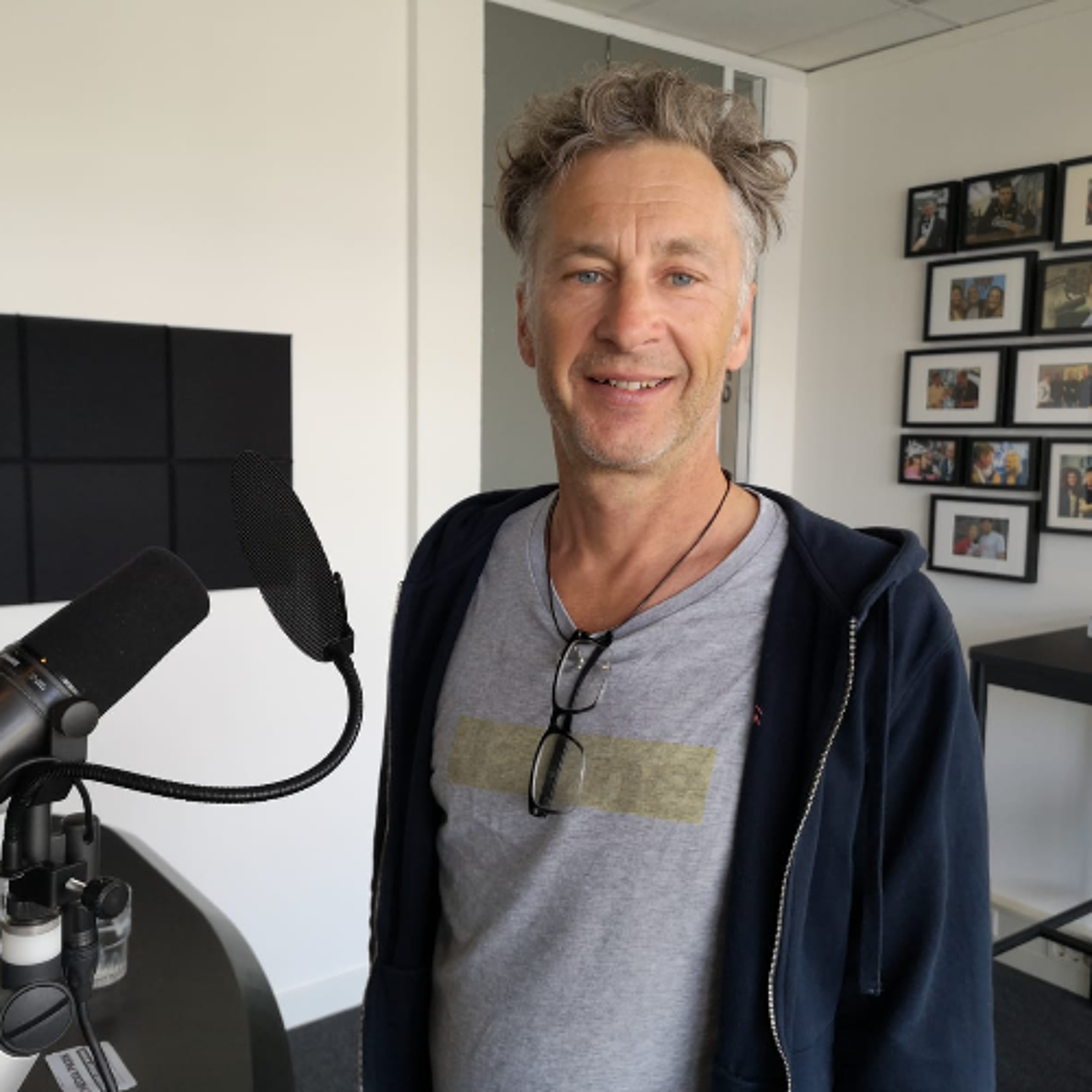 Peloton al flink door de mangel in eerste Tourweek! - ALLsportsradio LIVE! 9 juli 2025 episode artwork