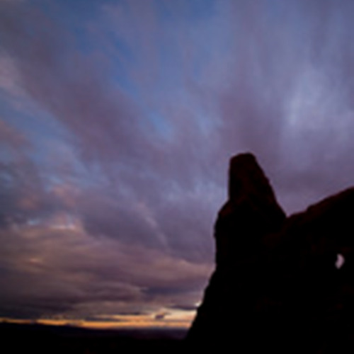 THE DARK TOWER RISES