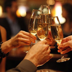 🥂🌙