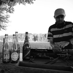 Summer Chillings D&B Mix - Peace, Love & Geuze