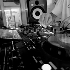 ITALIAN TUNESDAYS MIX 4TH NOVEMBER 2025