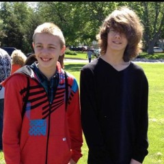 Mobo (feat. Afifthshared)