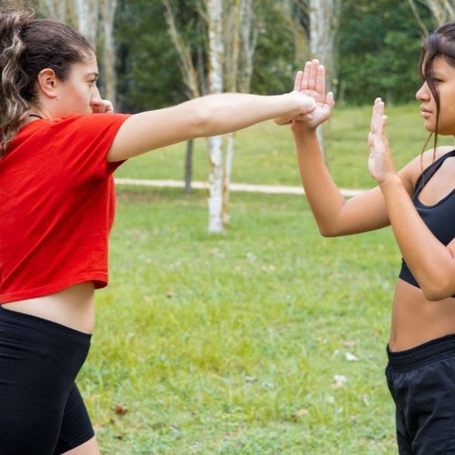 LMU - Self-Defense Tips for Everyday Life: Stay Safe and Empowered