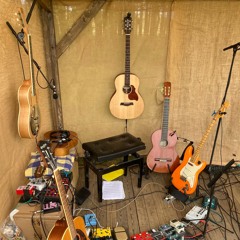 Fragment 2 guitar installation