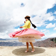 Baila Cholita