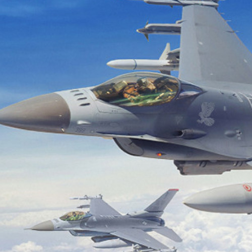 F16
