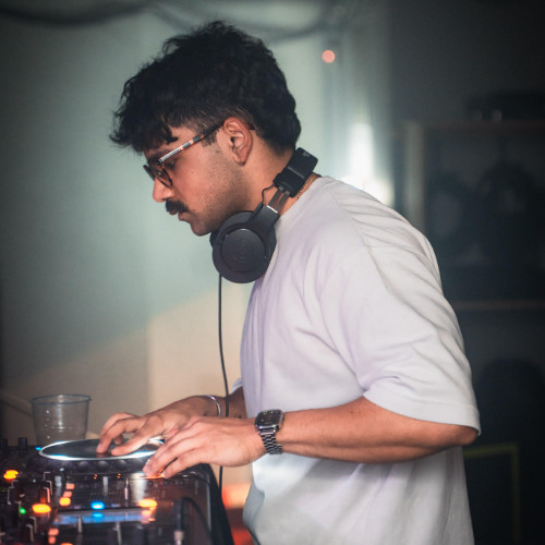 Indo-House Mix