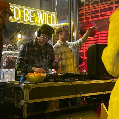 Cosmic Safari - Hudsons Homebrew Take Over