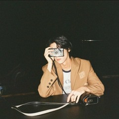 이제야 겨우 네 이름을 곱씹어도 울지 않게 됐어