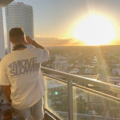 Miami Balcony Sunset Set