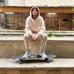 BitchItsMobb Ft Leo Dynasty