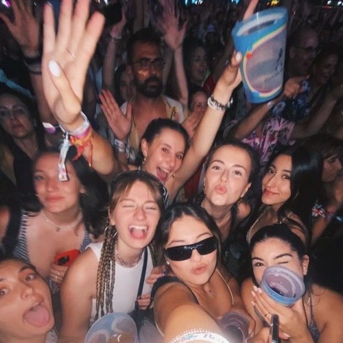 too many Sluts for me... Mixtape by LA-V