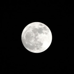 Full Moon (Feat. EEjE)