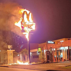 Fuh McDonald’s (foreign x neiiBurr)