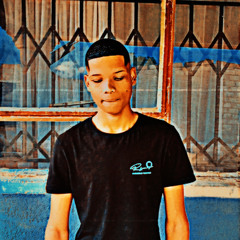 Pain Look Good On Me (feat. Tonny Tee)