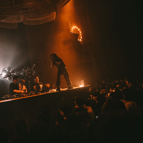 E.F.E - Zikies ft. $A.Lil Van ( RAW ) / Prod. by Lefox Proxy / Rec. by VCC.Teddy