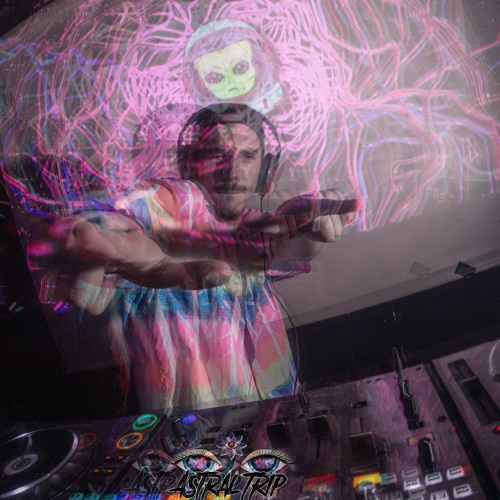 Insomnia's Set Psychedelic Dog