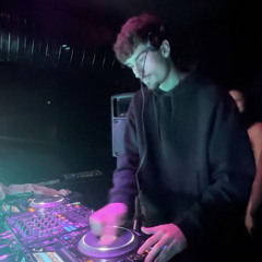 2L8 HARDTECHNO SET 2.2