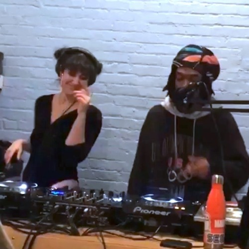 UPPERCUTS I on Half Moon feat. AKAI SOLO