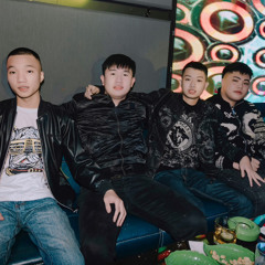 Bay Lên Cao Cùng DJ - Viet Hoang