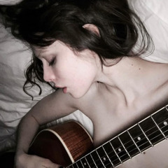 не моя @sockedbeatz @mollyred