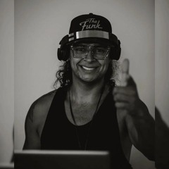 FunDipz on your Lipz Tech House Set