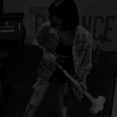 ‎😖 تندم اذا تبعد عني