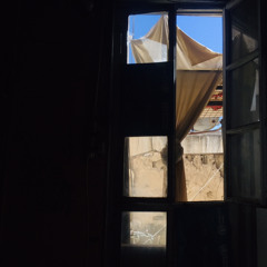 فتقرأ لي عبث