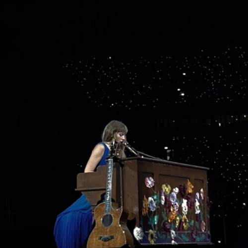this is me trying x Labyrinth Live at The Eras Tour