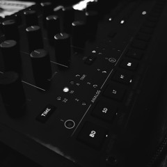 Mike Donovan A.K.A. Algorythms - [100% DJ SET] (CUE Podcast 260625)