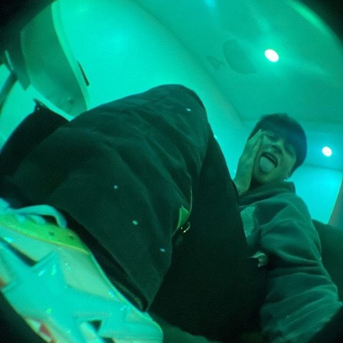 LIGHTS OFF (Preview)