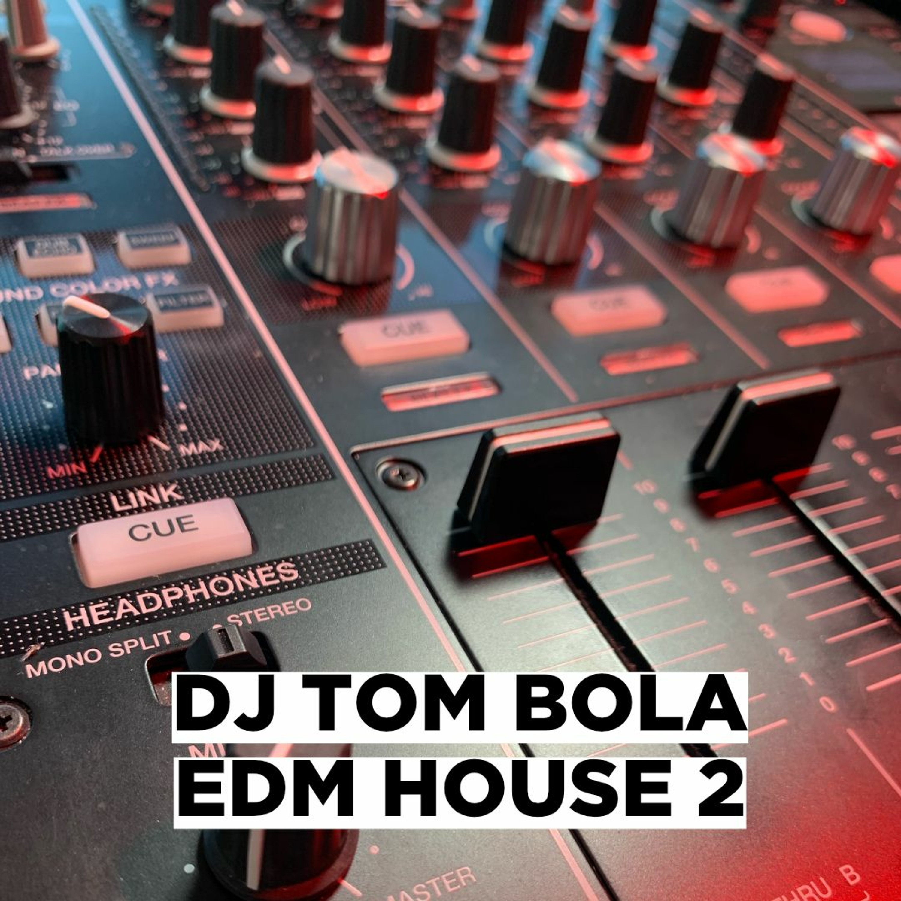 DJ Tom Bola