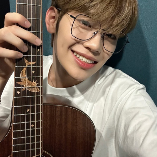 Kim Tae Rae (김태래) - Compilation during his bday live.mp3